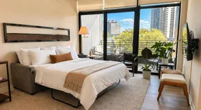 East Side Luxury 1BR Apt - Near Brady St with Balcony and Lounge - Sleeps 4 - Image 2