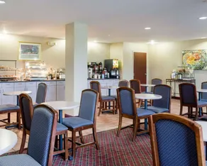 Rodeway Inn Greenville - Image 4
