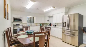 HOT Spot Near Cajun Dome and Moncus Park Sleeps 8 - Image 4