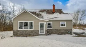 Newly Remodeled! Upscale Home in Buffalo Suburbs - Image 5