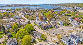 Historic Mystic Home, Walk to Seaport and Downtown - Image 3