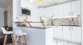 CASA REINE JEANNE- ideal groups & family -CENTRAL near train station - PARKING - New&CONFORT-AC - Image 2