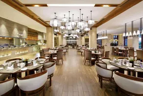 Wyndham Grand Plaza Royale Wenchang - Image 2