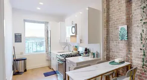 Chic Penthouse with bus stop at doorstep - 15 Minutes to NYC - Sleeps 6 comfortably - Image 5
