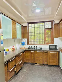 Aloha! Pvt Room in a Cozy 3BHK - Image 5
