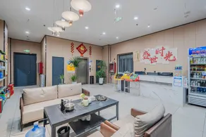 Grand Time Hotel - Image 4