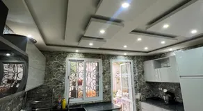Villa 3 niveau avec jacuzzi, terrasse et cour - Image 4
