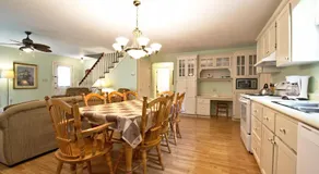 Lakeview Lodge and Cottages - Image 3