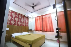 Hotel Embassy - Image 2