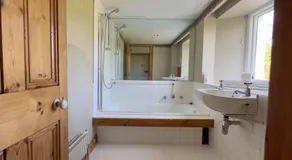 Montebello Apartment - Image 5