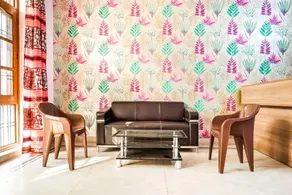 Hotel O Royal Inn - Image 2