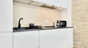 Glamour Suites by Habyto - Image 3