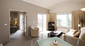 Mollymook Cove Apartments - Image 2