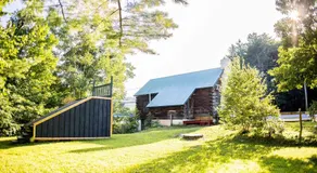 The Bunkhouse at Northeast Mountaineering - Image 3
