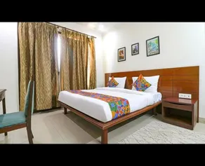 Tipsyy Inn Suites 020 - Image 2