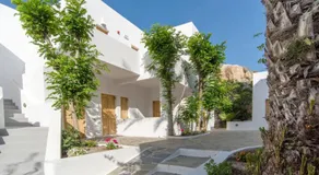 Santorini Crystal Blue Boutique Hotel - Image 4