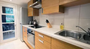 The Malt Kiln Apartment Edinburgh Old Town 3 Bedroom - Image 4