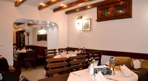 Family Hotel and Restaurant Varosha 2003 - Image 4
