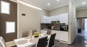 A Golden Star Modern Luxury Apartments and Rooms Budapest - Image 3