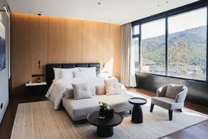 Yixing West Bank Huangchuan Hotel - Image 2
