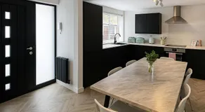 The Lanes Townhouse Retreat - Image 2