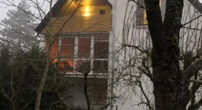 Blaues Zimmer -keine Küche- mit grossem Balkon, Bad ist ein Traum, nur 50 Schritte zum Radweg am Main - Image 2