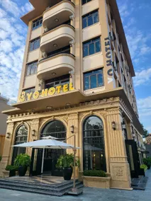 YO Hotel - Image 4