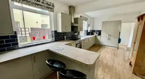 Golden Triangle Townhouse - Image 4