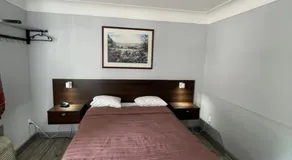 Royal Inn - Image 5