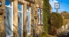 Rooms at The Dressers Arms - Image 4