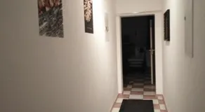 Schöne Studiowohnung, renoviert, zentrale Lage - Image 4