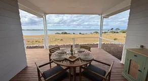 Pelican Lagoon Retreat - Image 2