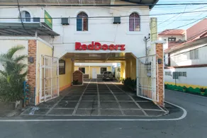 RedDoorz near SM Batangas City - Image 2