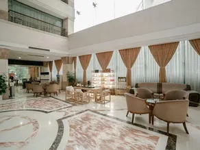 Shi You Yuan Hotel - Image 3