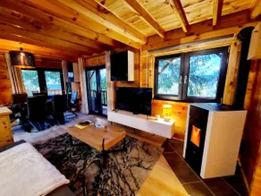 Chalet Aura 3* 
& Jacuzzi - Image 2