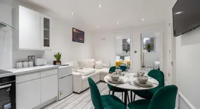 Luxury Flat Near Central London - Tower Bridge- Covent Garden - Image 3