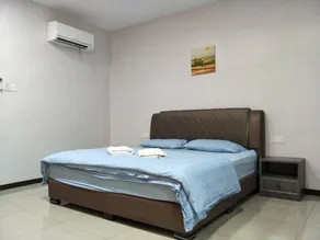 Lim Mini Hotel - Image 1