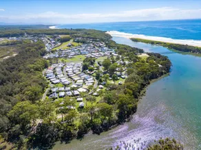 Valla Beach Holiday Park - Image 3