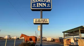 Hamilton Inn - Image 5