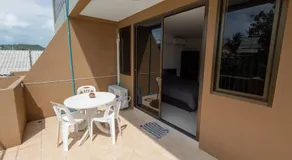 P & T Guesthouse - Image 3