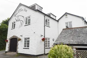 The Sea Trout Inn - Image 3