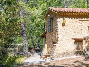 18th century, cosy middle house in Barjols - Image 5