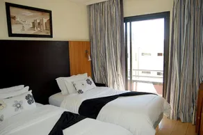 Hotel De La Corniche - Image 5