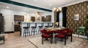 NEW Menagerie on 40th- Karaoke Lounge - Hot Tub - Pet Friendly - Image 3