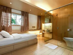 Dynasty Inn - Image 3