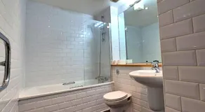 Anlaby Apartments - Image 4