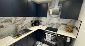 Marble blue flat, City of Gloucester - Image 5