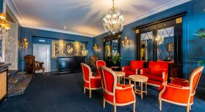 The Black Swan Hotel - Image 3