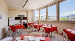 Hotel Happy - Image 5