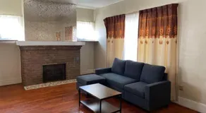 Comfy First Floor Bedroom near Cleveland Clinic Fairview - Image 2